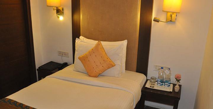 Hotel Clarks Collection Бхавнагар Екстериор снимка