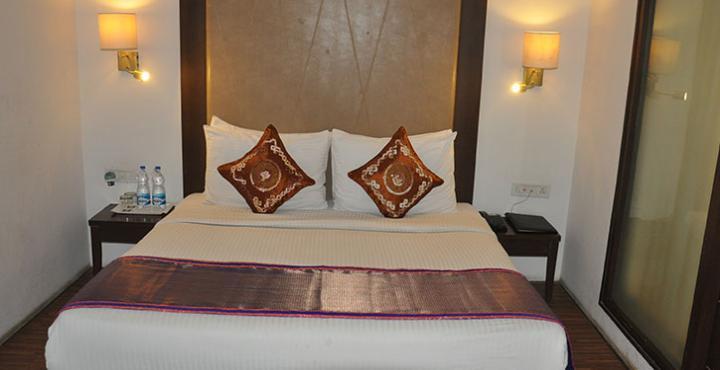 Hotel Clarks Collection Бхавнагар Екстериор снимка