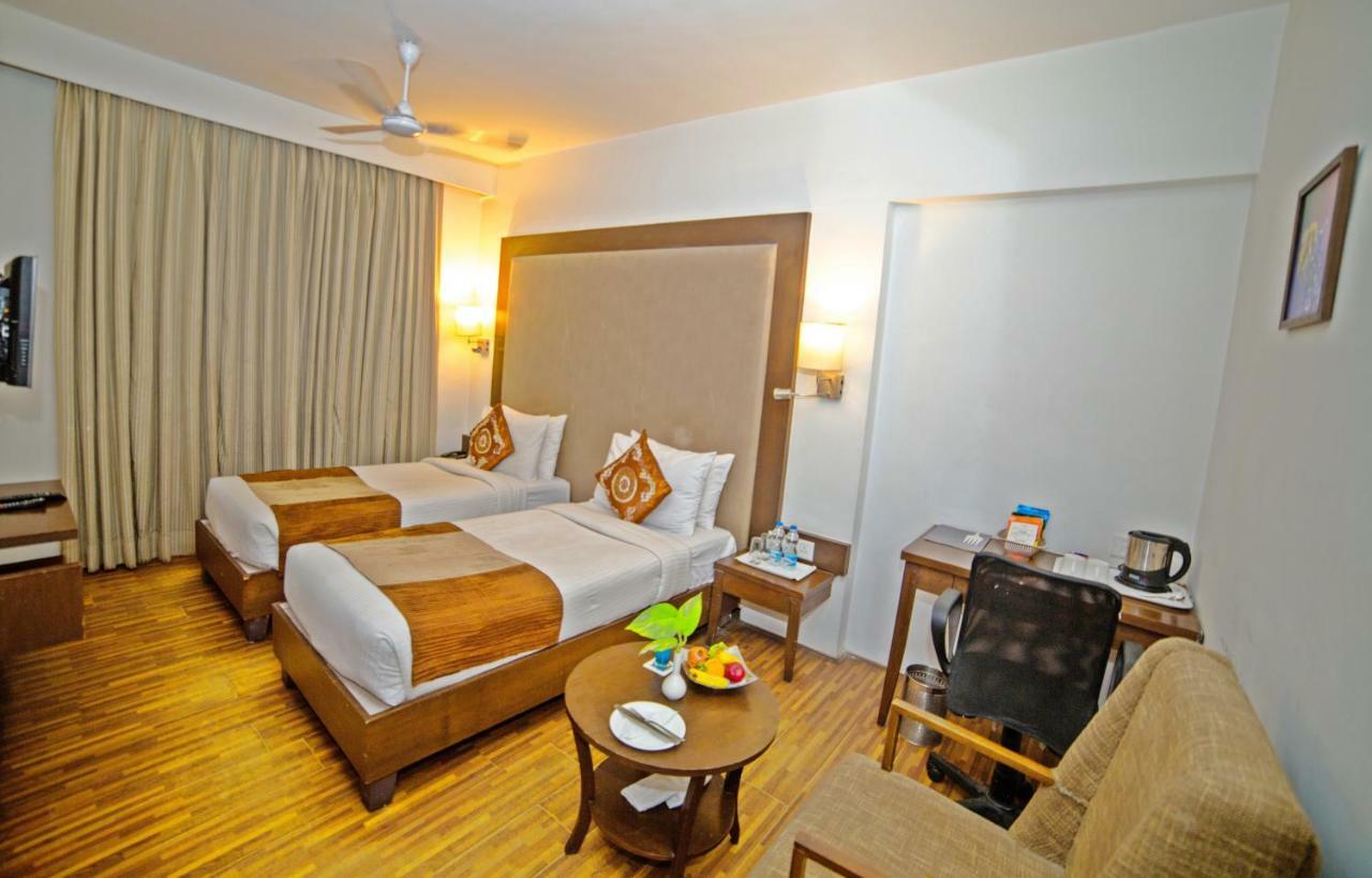Hotel Clarks Collection Бхавнагар Екстериор снимка